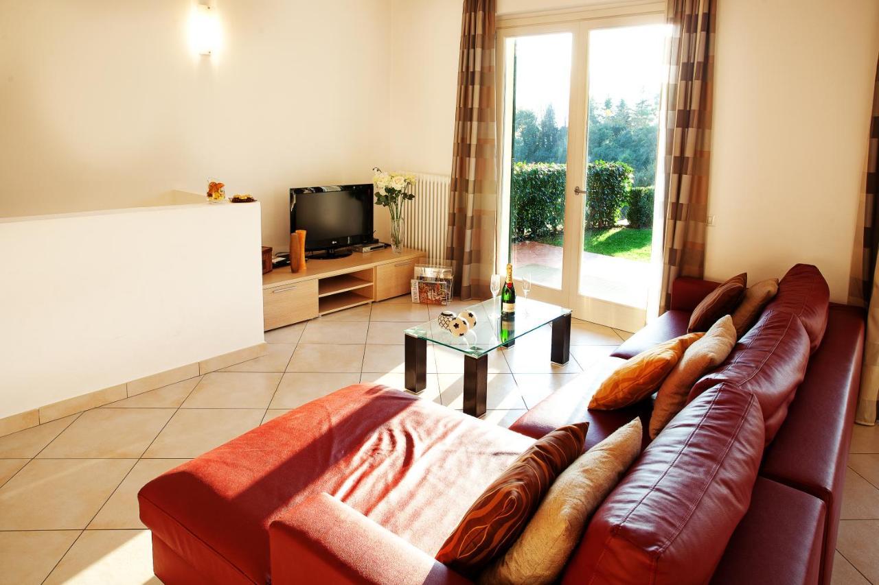 Tremezzo Residence-11 Apartments To Choose From In An Exclusive Residence By Italian Apartments Bagian luar foto